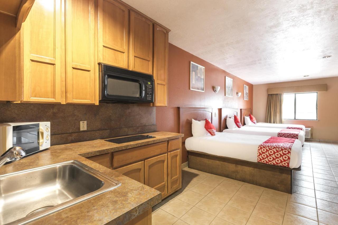 Hotel Oyo Tx Southwest, I-45