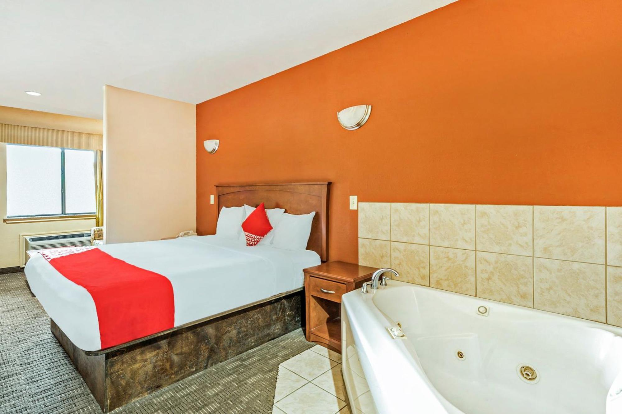 Oyo Tx Southwest, I-45 Hotel